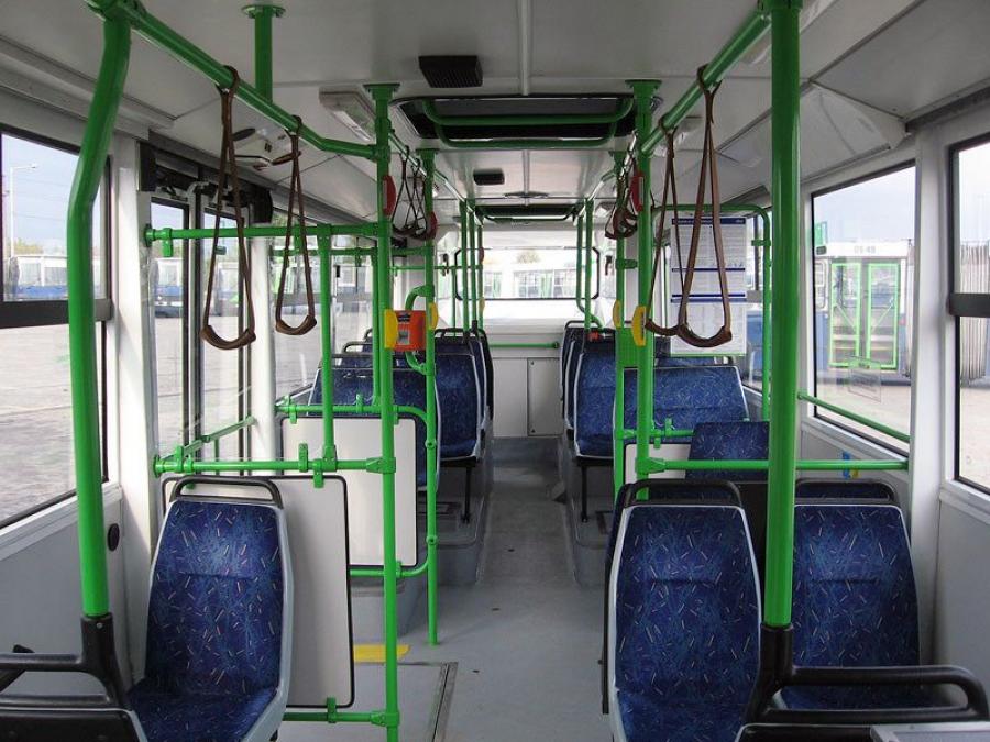 Ikarus 412 1996 года  (фото 5 из 13)